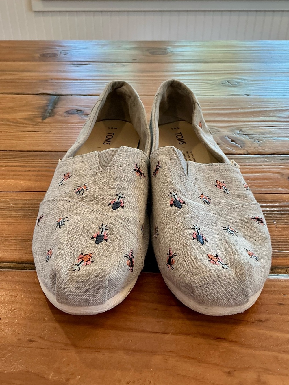 TOMS Natural Canvas Slip-Ons with Coral Embroidered Crab Motif
